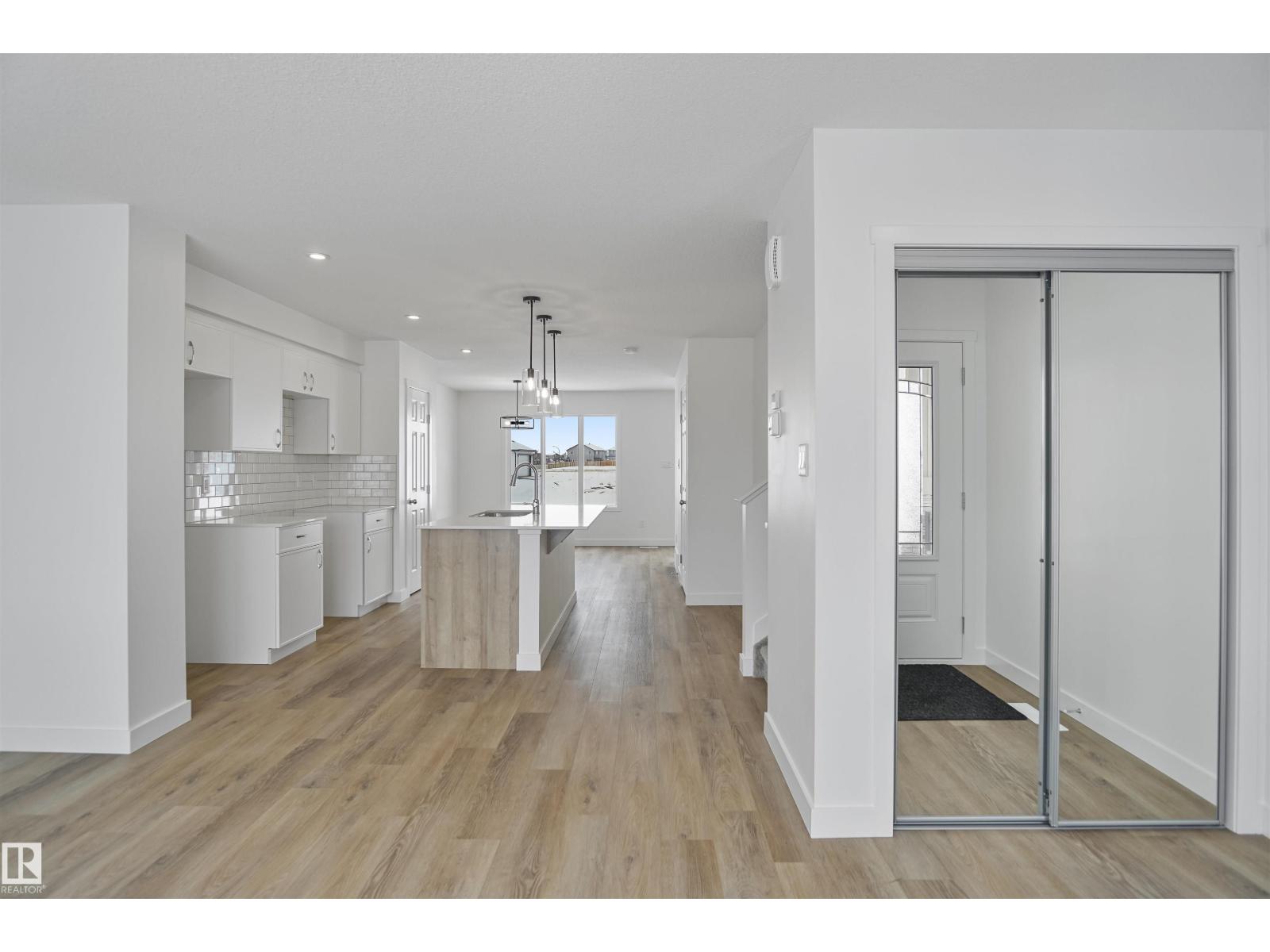 29 Ficus Wy, Fort Saskatchewan, Alberta  T8L 4M1 - Photo 3 - E4465689