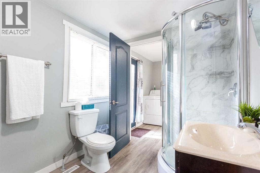 827 7 Street Se, Medicine Hat, Alberta  T1A 1K8 - Photo 18 - A2270194