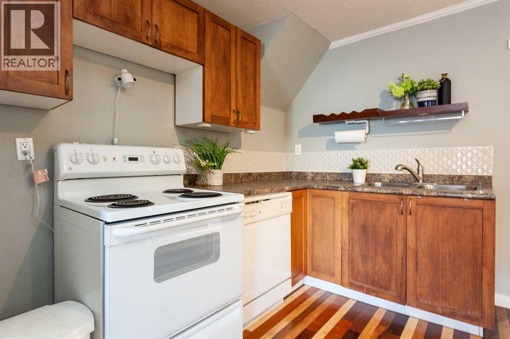 827 7 Street Se, Medicine Hat, Alberta  T1A 1K8 - Photo 13 - A2270194