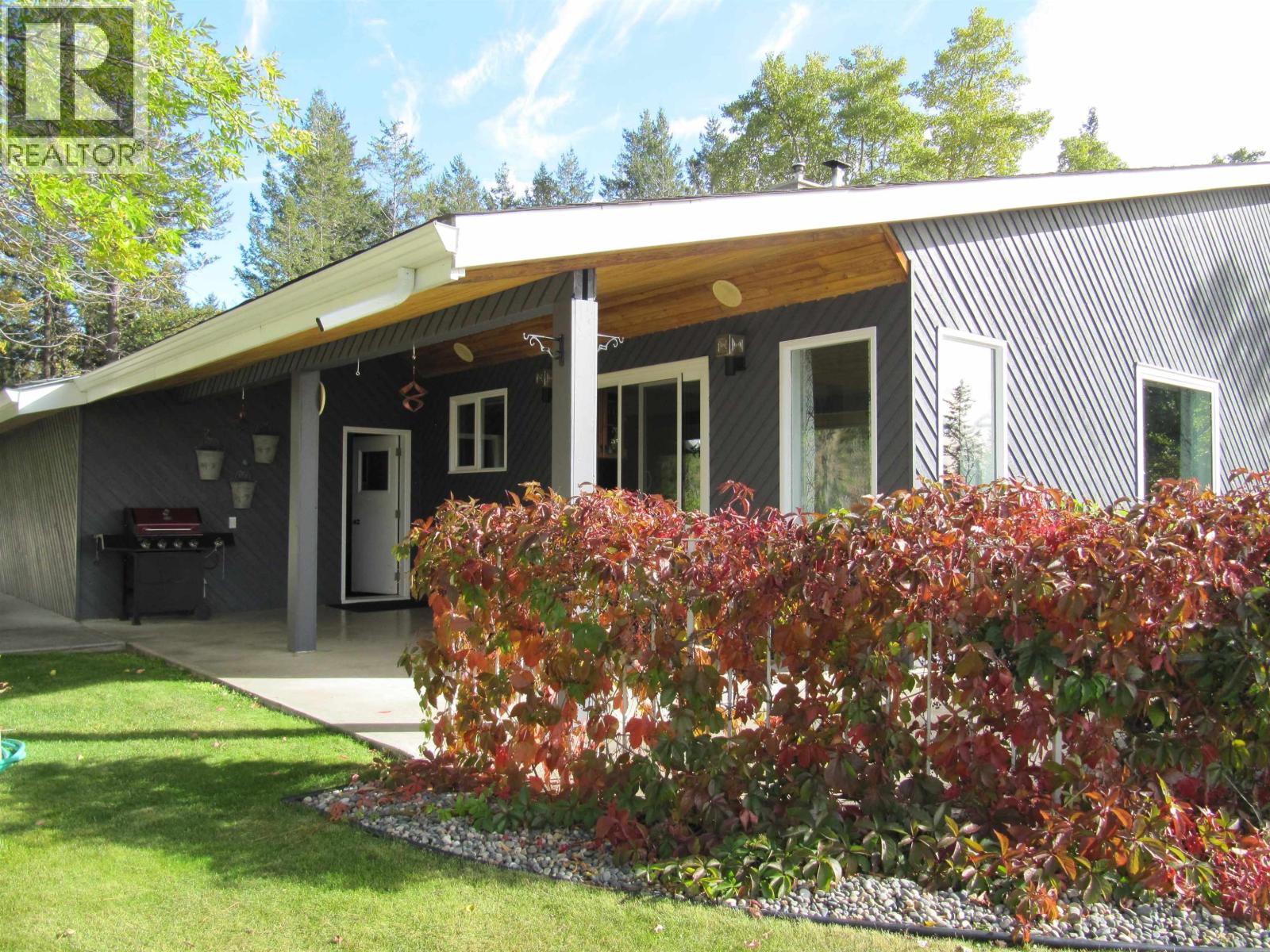 4838 Telqua Drive, 108 Mile Ranch, British Columbia  V0K 2Z0 - Photo 38 - R3055907