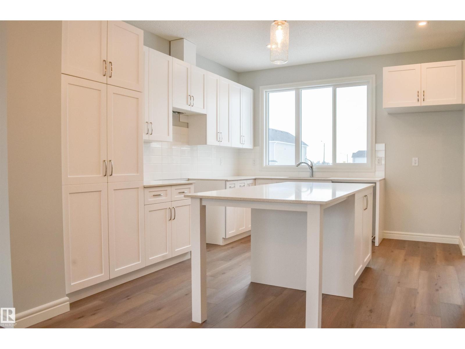 18832 28 Av Nw, Edmonton, Alberta  T6M 3C4 - Photo 6 - E4465694