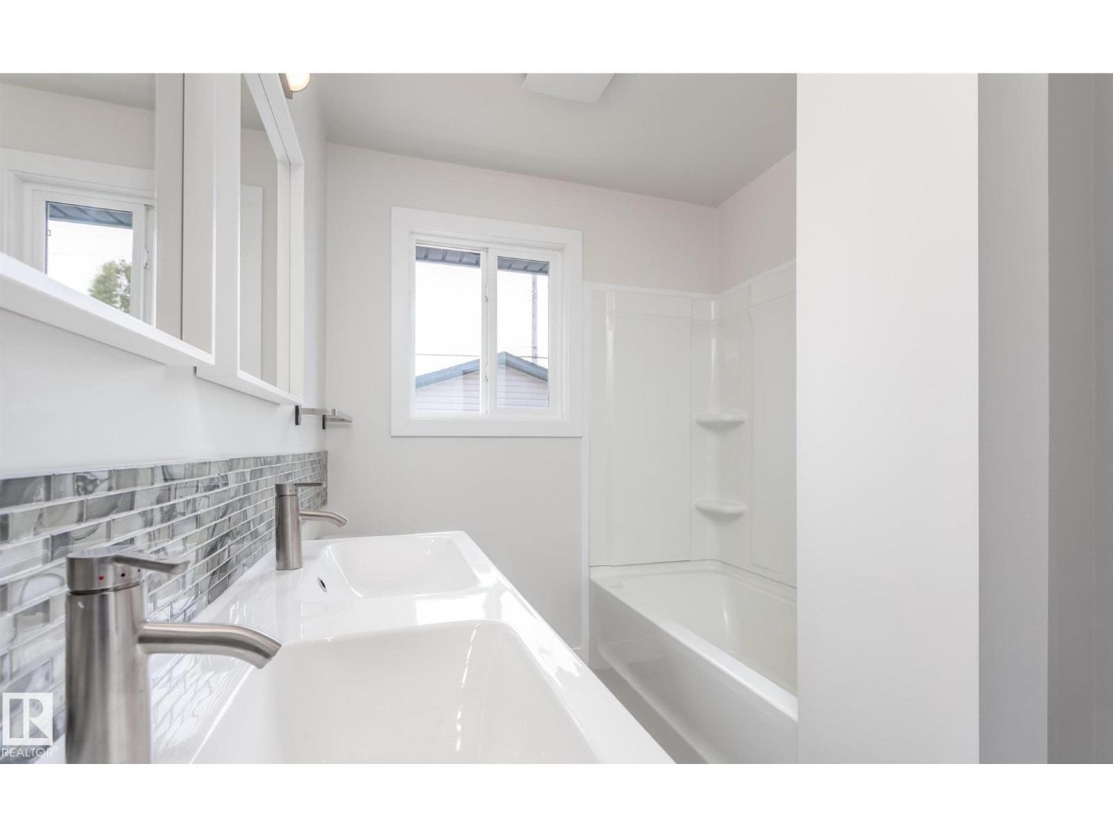 6511 95 Av Nw, Edmonton, Alberta  T6B 1A6 - Photo 7 - E4465696