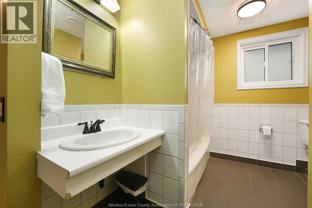 1327 Ellrose Avenue, Windsor, Ontario N8Y 3X2 - Photo 11 - 25028730