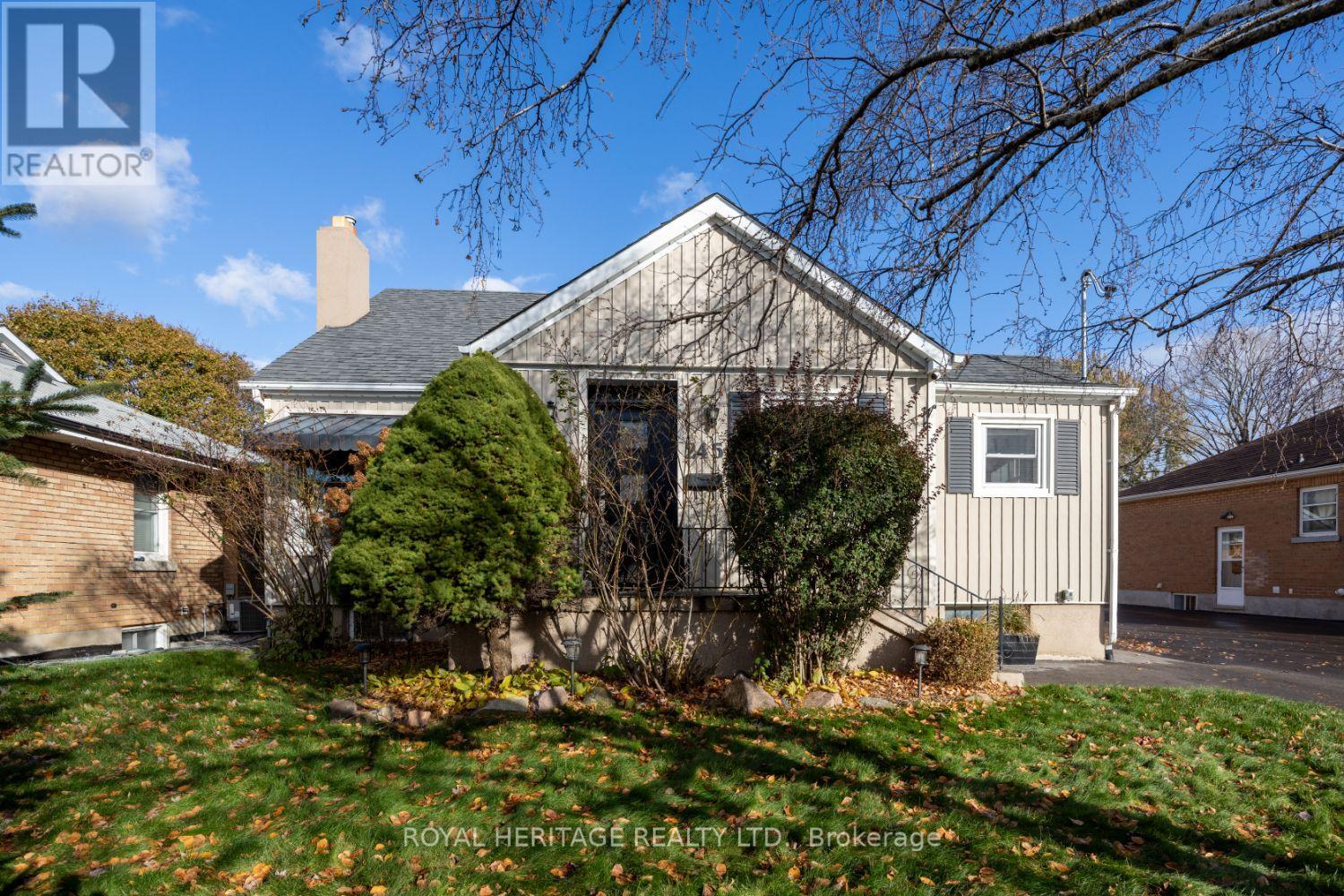 245 ELIZABETH STREET, Oshawa, Ontario