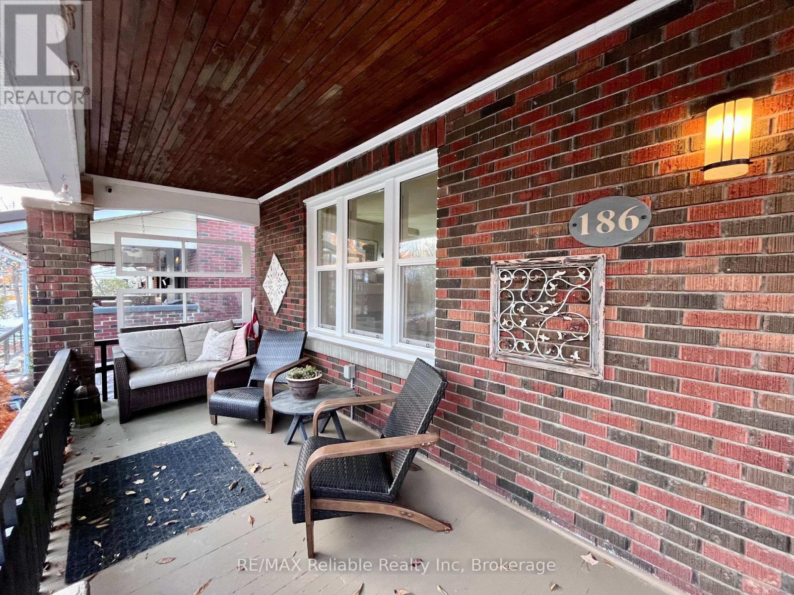 186 Garfield Avenue, London South, Ontario  N6C 2B8 - Photo 3 - X12543998