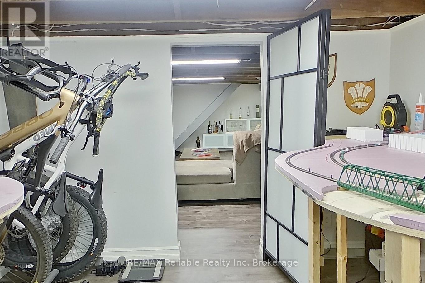 186 Garfield Avenue, London South, Ontario  N6C 2B8 - Photo 33 - X12543998