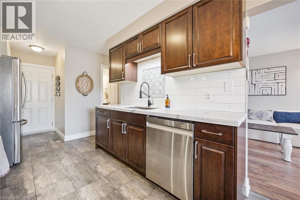 14 Lisbon Pines Drive, Cambridge, Ontario N1R 7Z8 - Photo 16 - 40788247