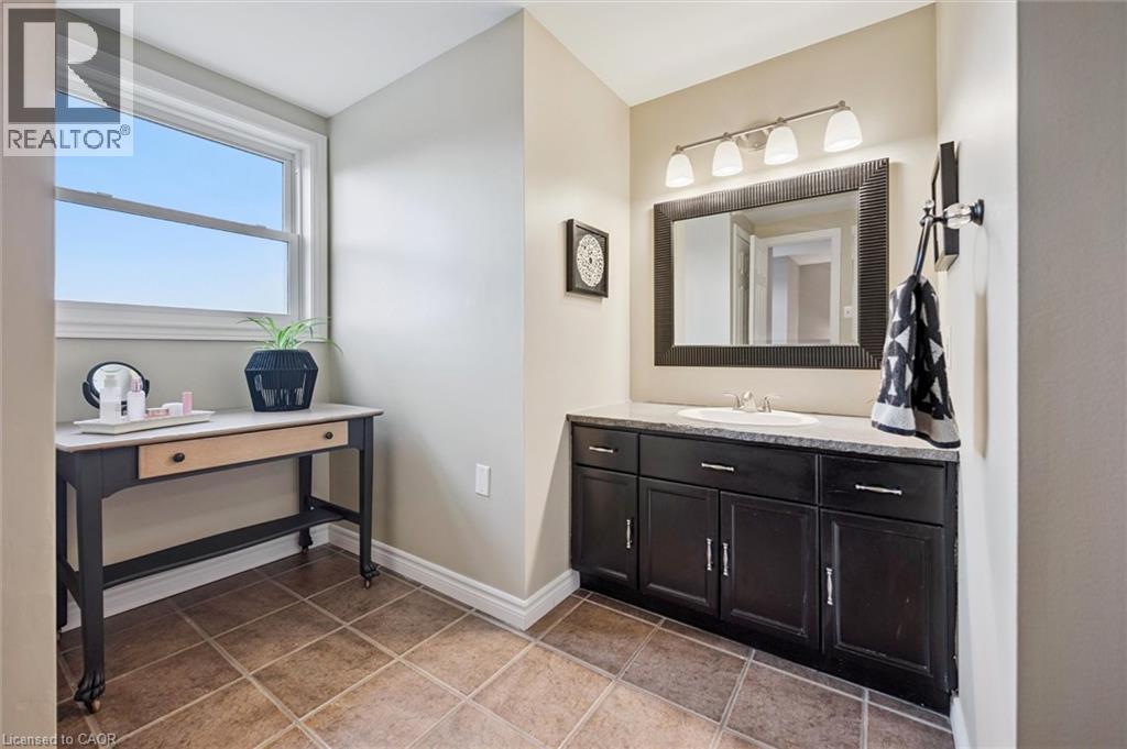 14 Lisbon Pines Drive, Cambridge, Ontario N1R 7Z8 - Photo 25 - 40788247