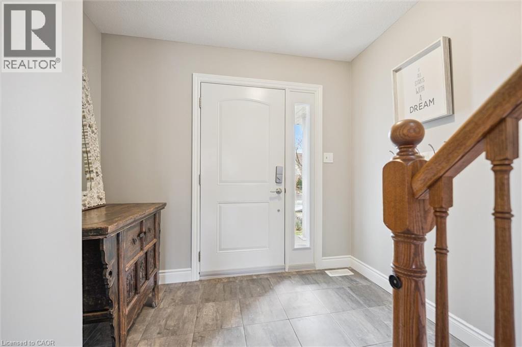 14 Lisbon Pines Drive, Cambridge, Ontario N1R 7Z8 - Photo 5 - 40788247