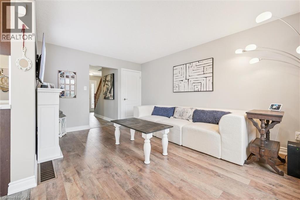 14 Lisbon Pines Drive, Cambridge, Ontario N1R 7Z8 - Photo 7 - 40788247