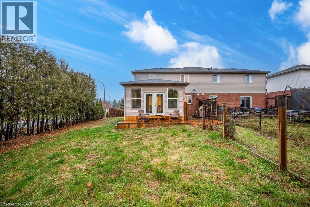 61 Schueller Street, Kitchener, Ontario  N2K 3W2 - Photo 36 - 40788027