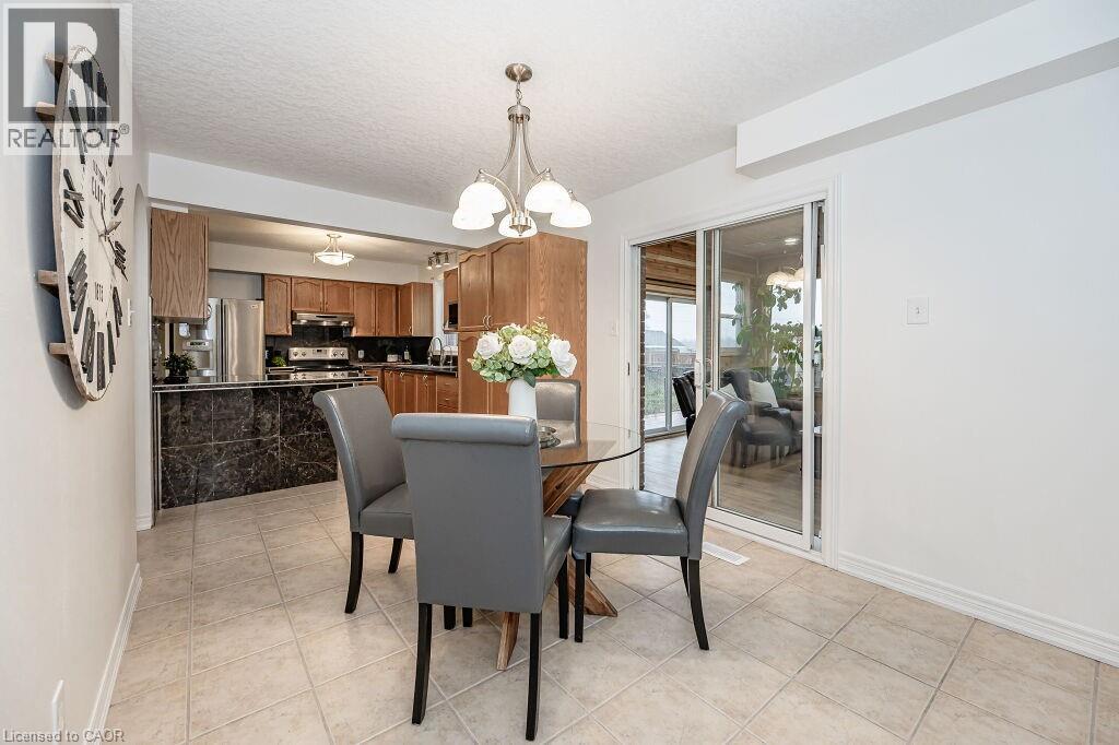 61 Schueller Street, Kitchener, Ontario  N2K 3W2 - Photo 5 - 40788027