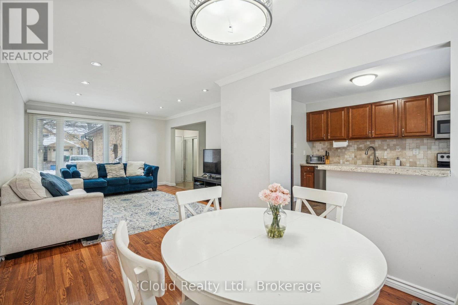 36 Berkshire Square E, Brampton, Ontario  L6Z 1N4 - Photo 14 - W12542848