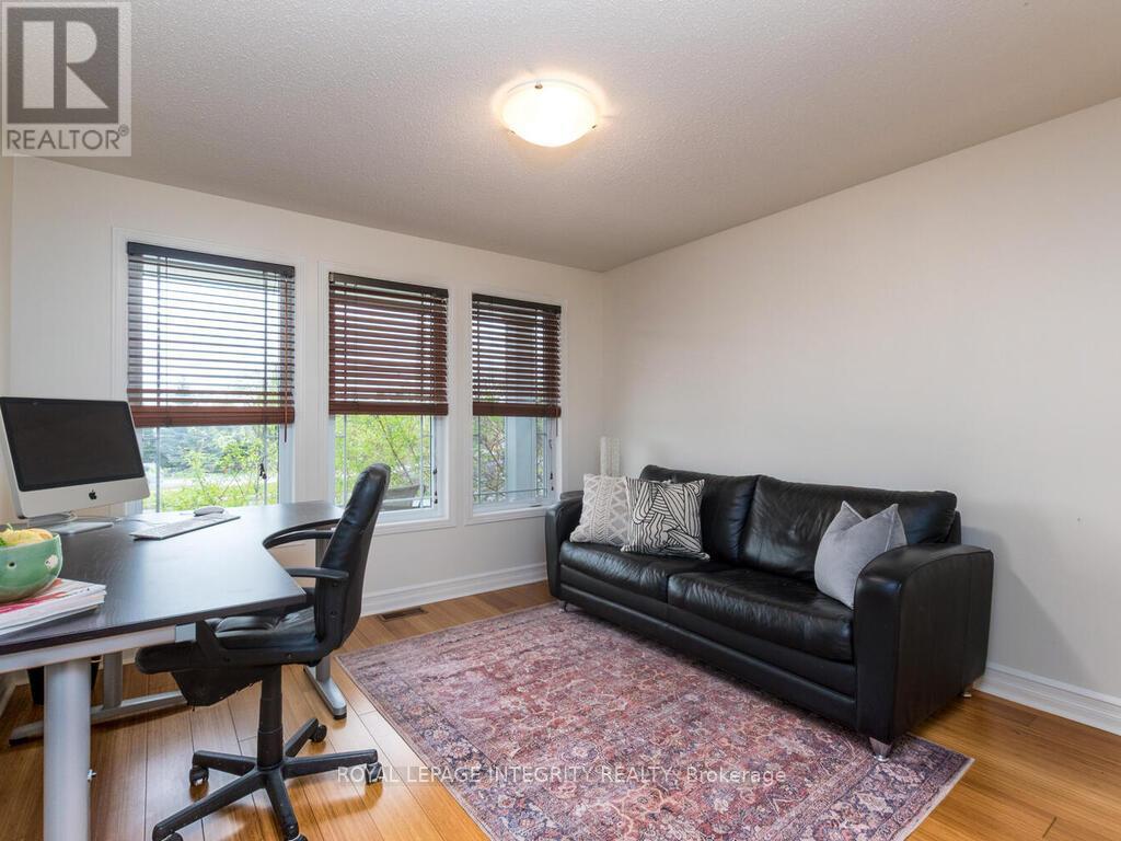 223 Willow Creek Circle, Ottawa, Ontario  K2G 7B1 - Photo 5 - X12370162