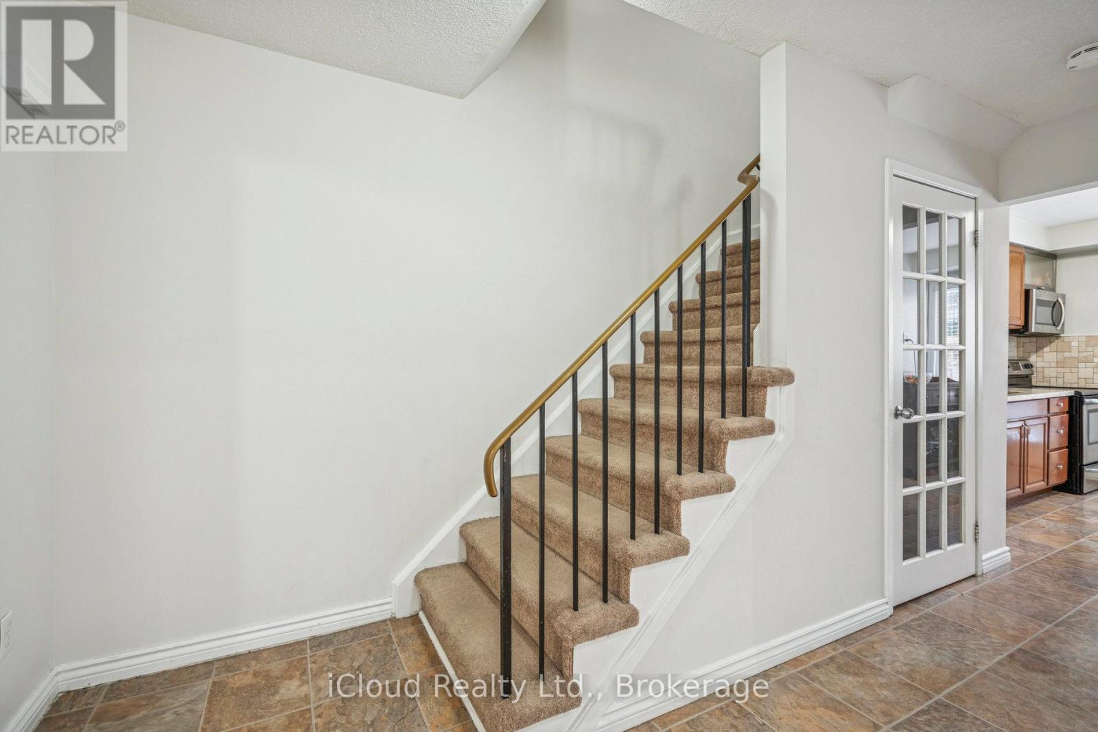 36 Berkshire Square E, Brampton, Ontario  L6Z 1N4 - Photo 19 - W12542848