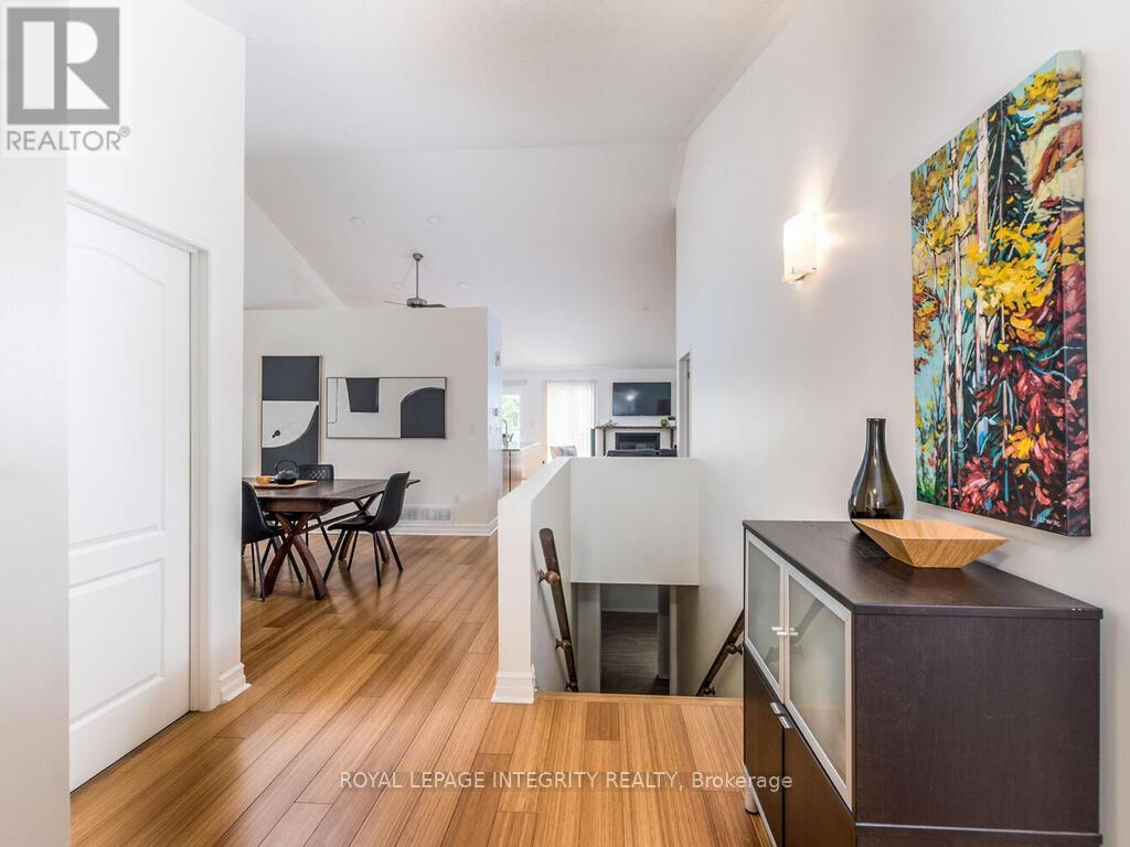 223 Willow Creek Circle, Ottawa, Ontario  K2G 7B1 - Photo 7 - X12370162