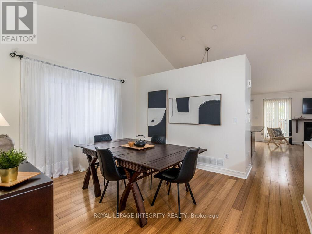 223 Willow Creek Circle, Ottawa, Ontario  K2G 7B1 - Photo 8 - X12370162