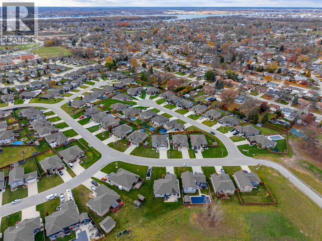 566 Spokane Boulevard, St Clair, Ontario  N0N 1G0 - Photo 31 - 25028750