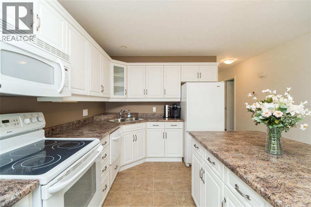 1940 London Line Unit# 207, Sarnia, Ontario  N7W 1B5 - Photo 17 - 25028733