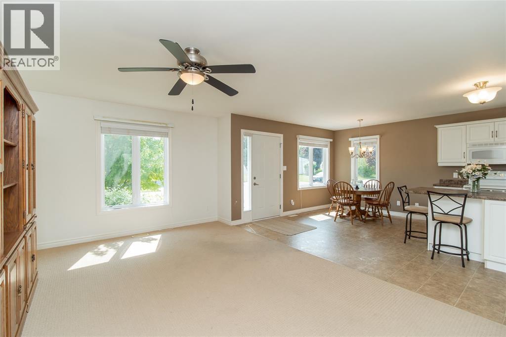 1940 London Line Unit# 207, Sarnia, Ontario  N7W 1B5 - Photo 22 - 25028733