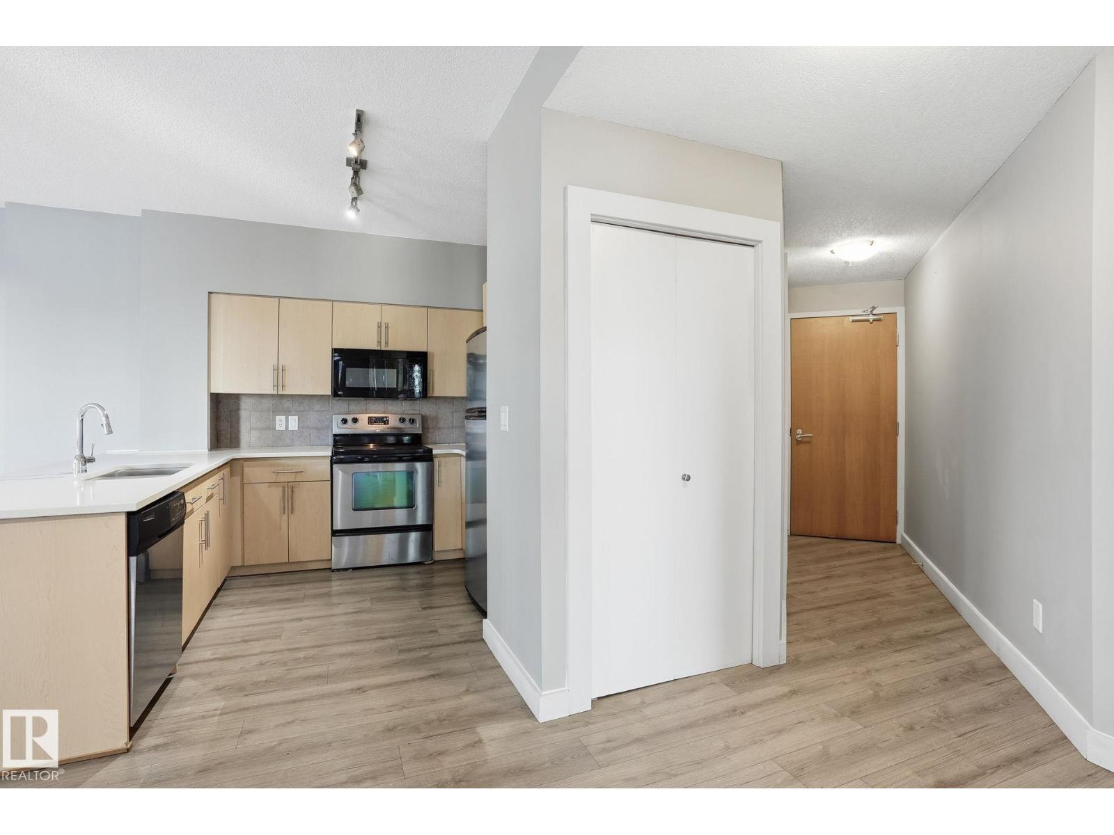 #902 10136 104 St Nw, Edmonton, Alberta  T5J 0B5 - Photo 10 - E4465698