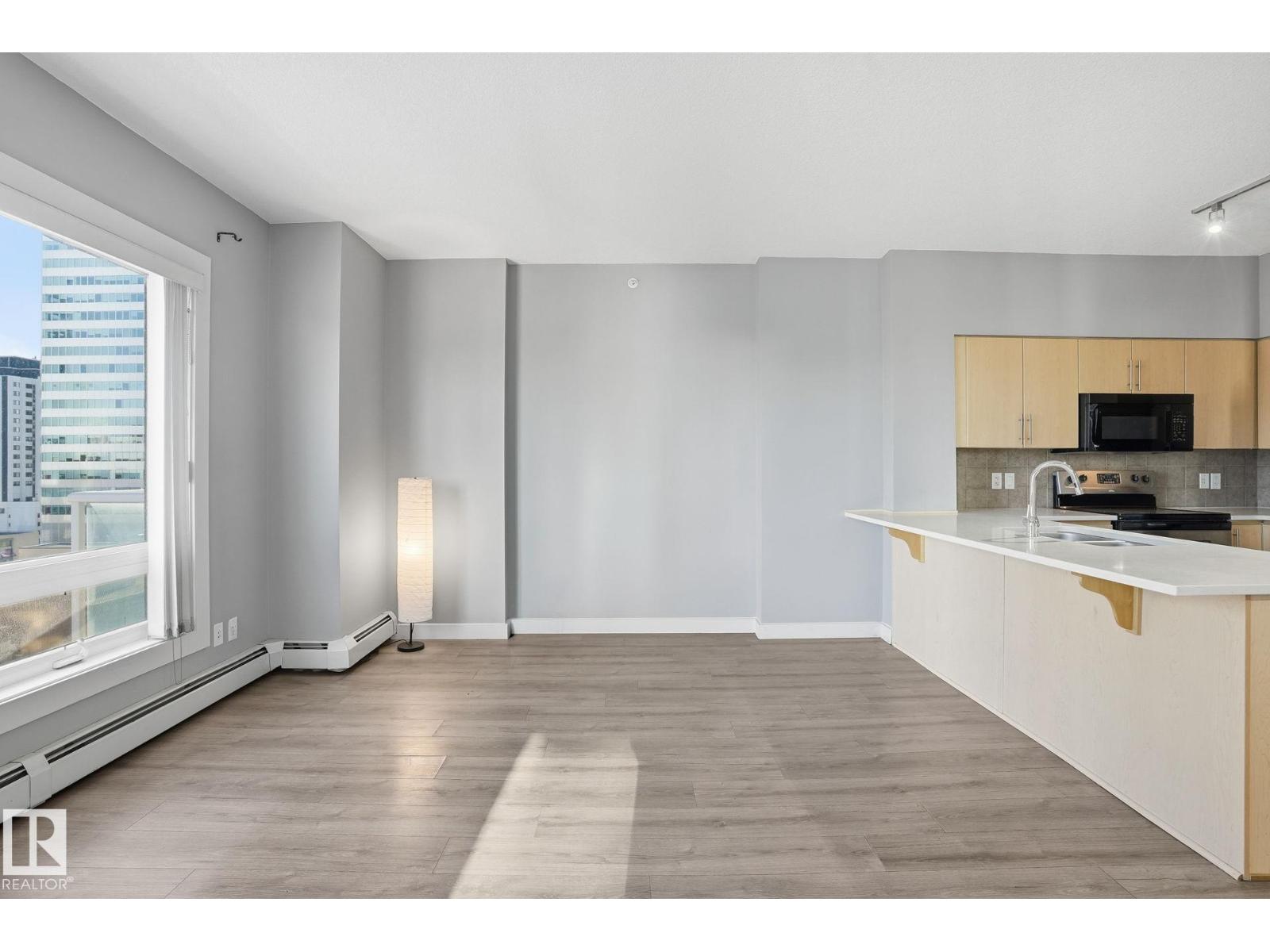 #902 10136 104 St Nw, Edmonton, Alberta  T5J 0B5 - Photo 17 - E4465698