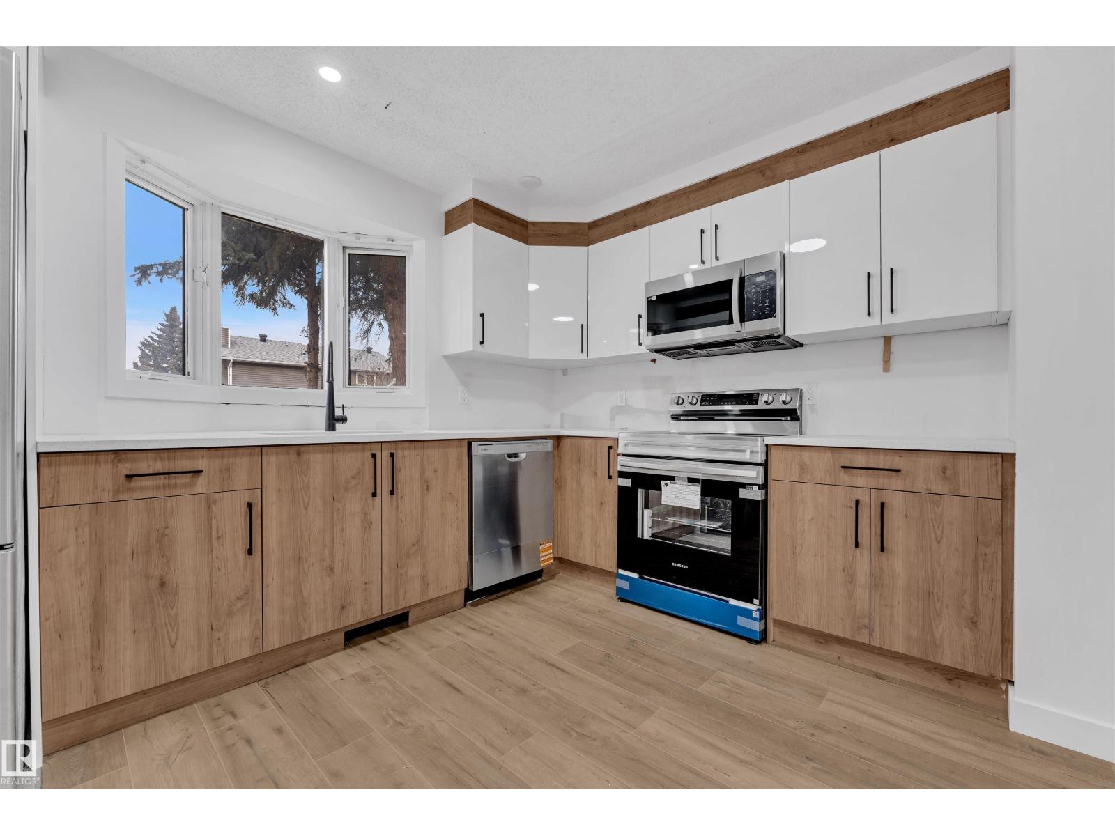 1136 49 St Nw, Edmonton, Alberta  T6L 4T2 - Photo 12 - E4465699