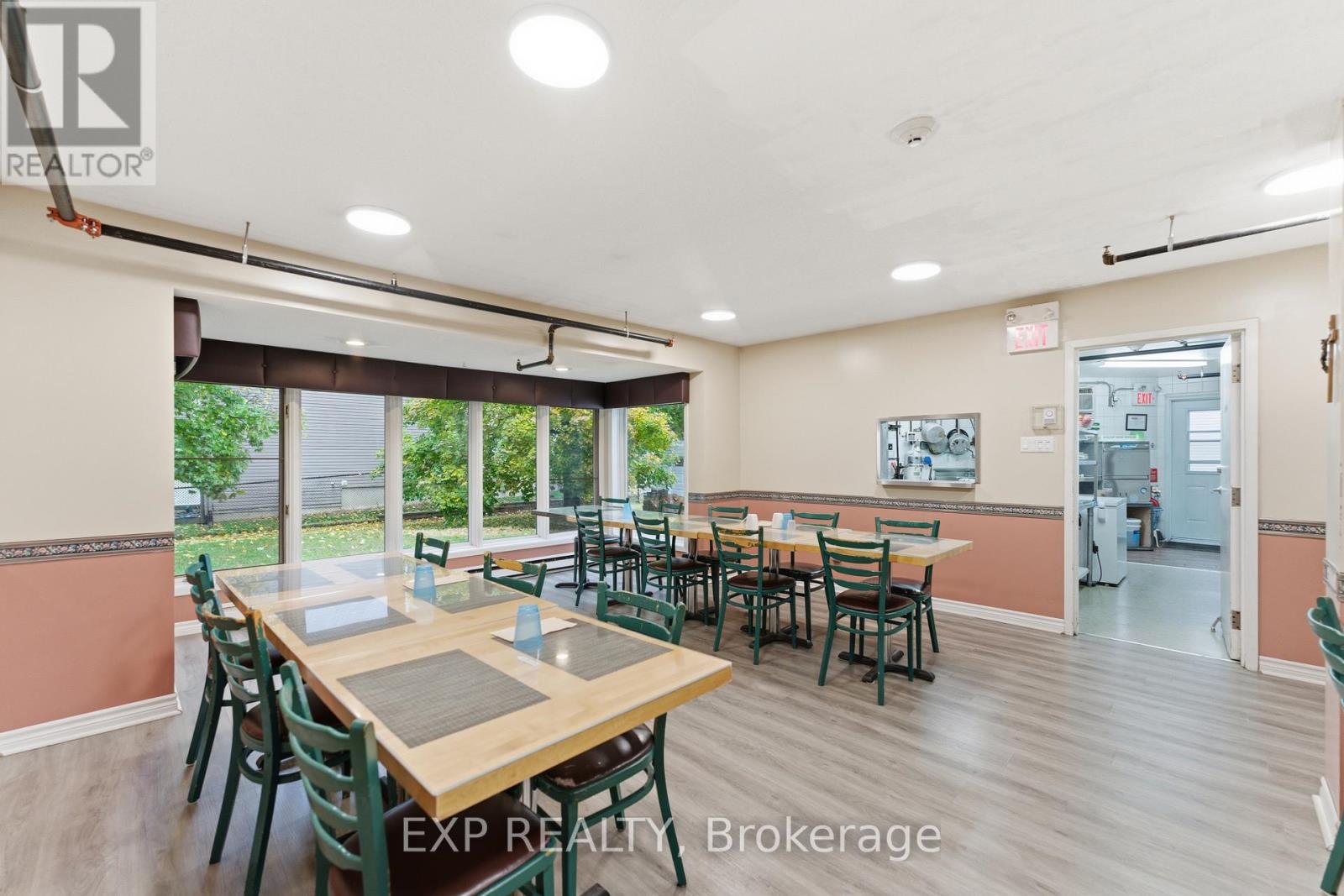 104 - 2526 Laurier Street, Clarence-Rockland, Ontario K4K 1B1 - Photo 16 - X12544002