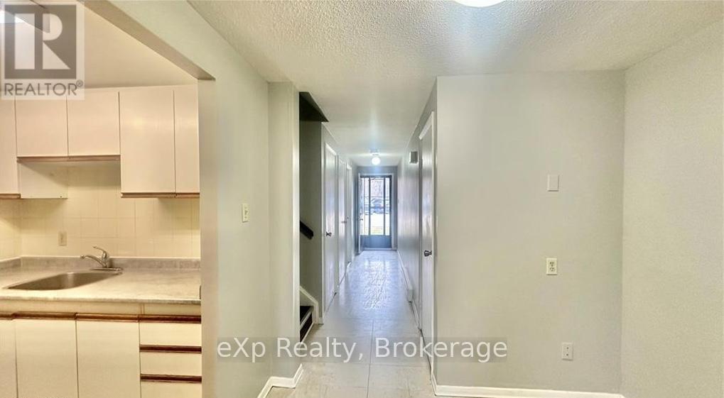 45 - 1200 Courtland Avenue E, Kitchener, Ontario N2C 1K7 - Photo 10 - X12544006