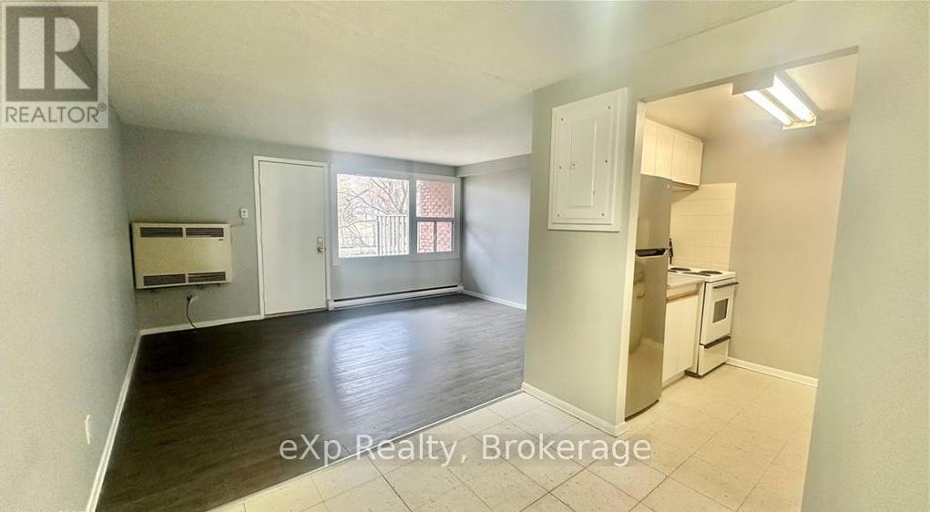 45 - 1200 Courtland Avenue E, Kitchener, Ontario N2C 1K7 - Photo 4 - X12544006