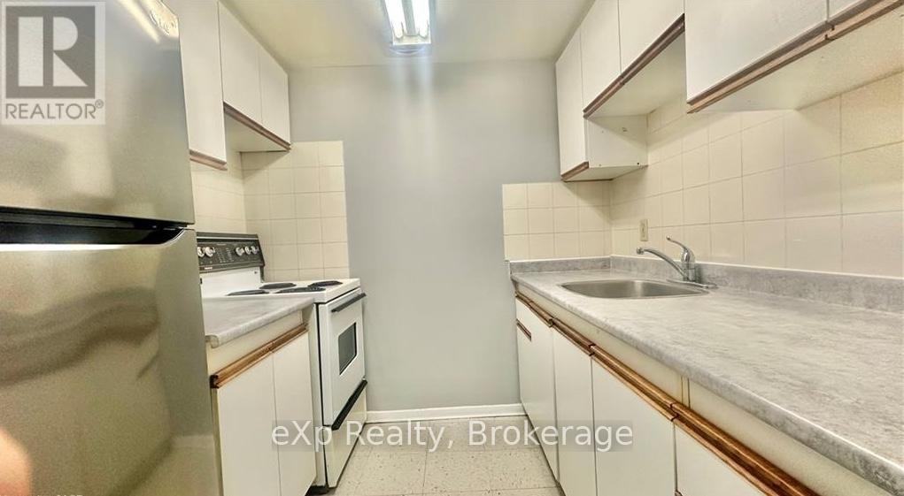 45 - 1200 Courtland Avenue E, Kitchener, Ontario N2C 1K7 - Photo 8 - X12544006