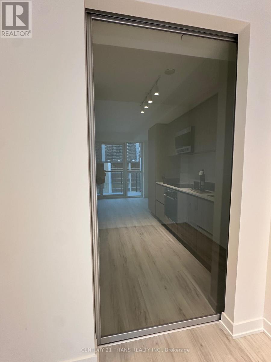 1001 - 120 Broadway Avenue, Toronto, Ontario  M4P 0E9 - Photo 12 - C12536406