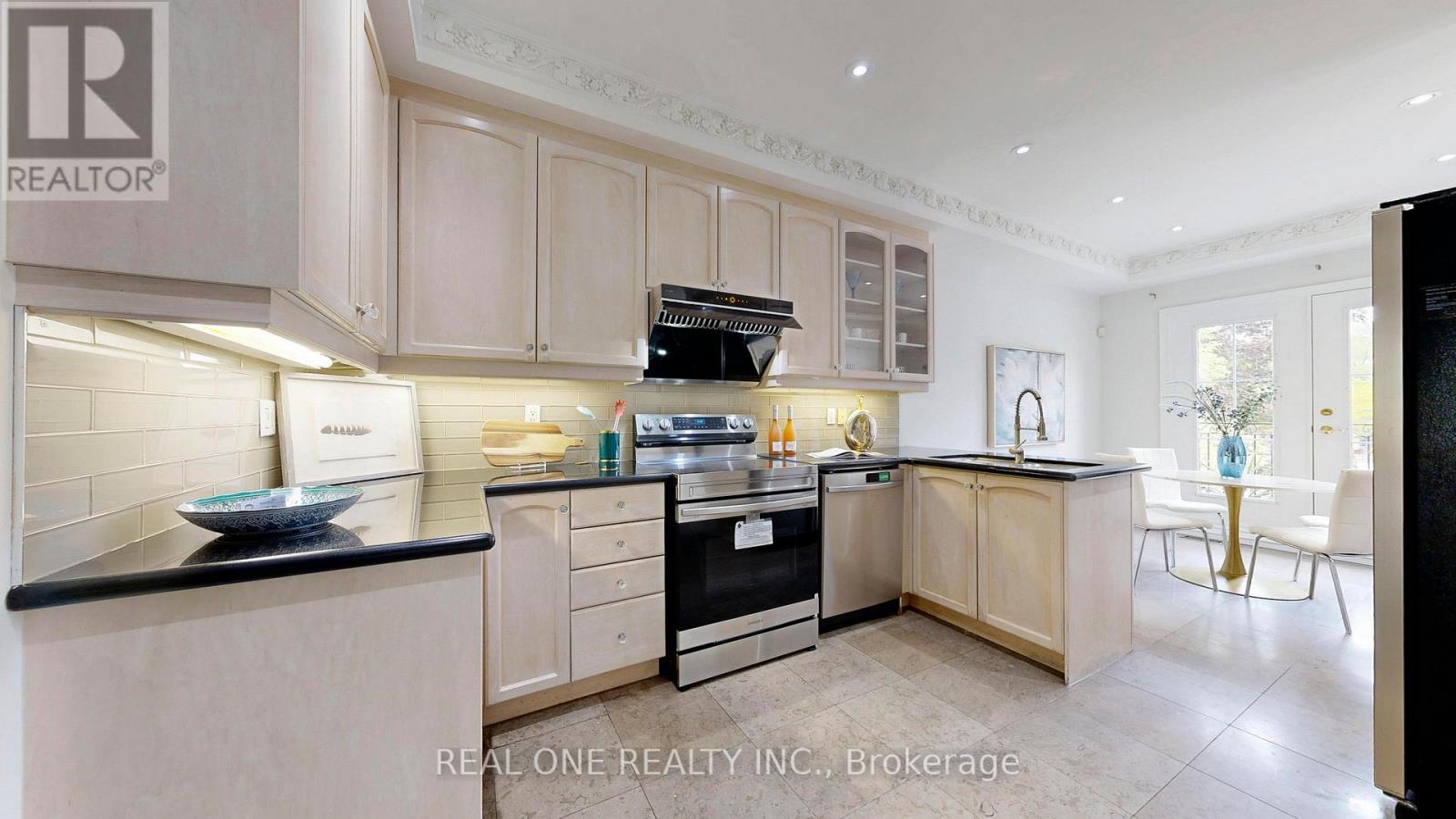 299 Finch Avenue E, Toronto, Ontario  M2N 4S3 - Photo 15 - C12543948