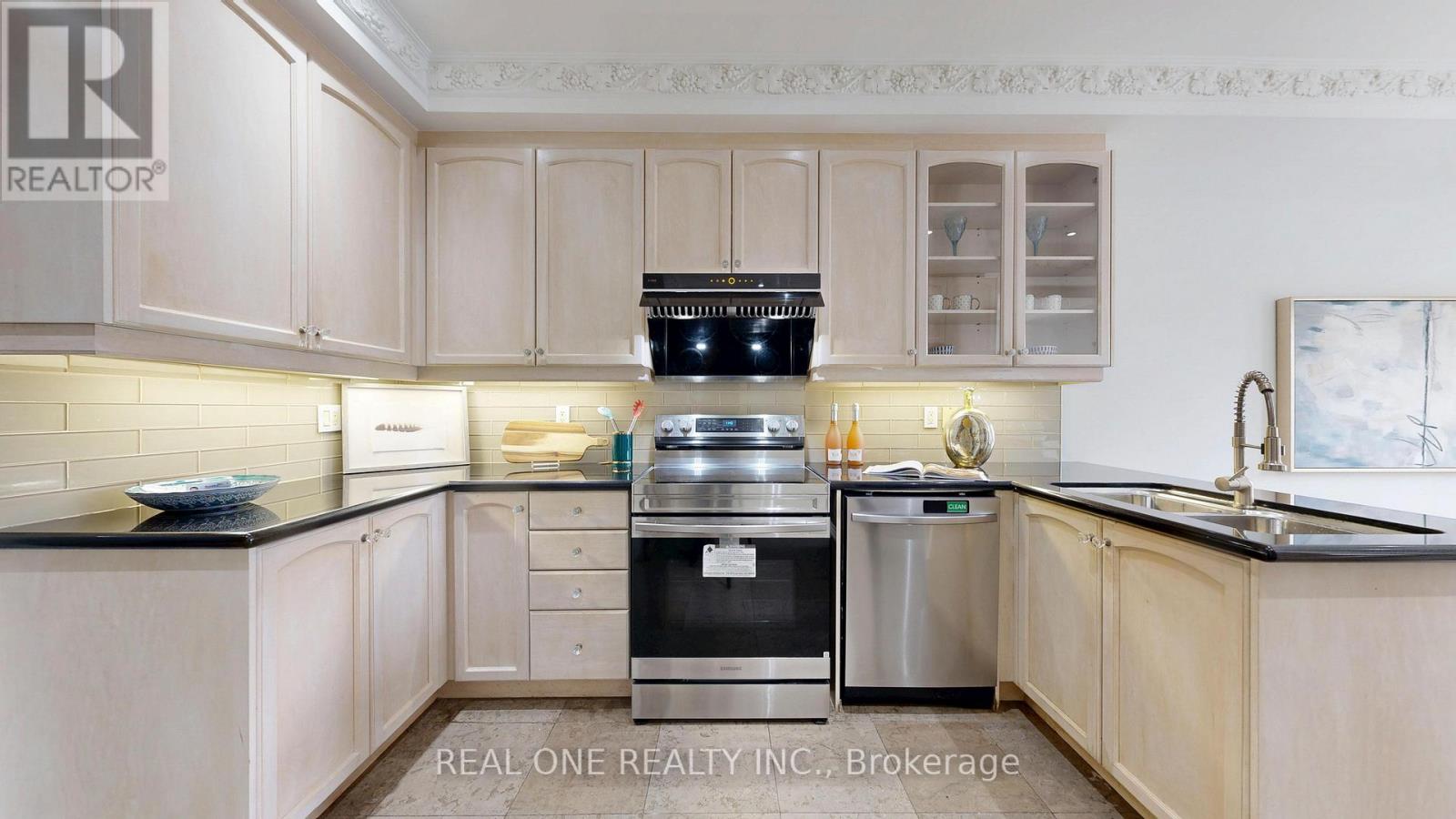 299 Finch Avenue E, Toronto, Ontario  M2N 4S3 - Photo 16 - C12543948