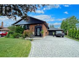 12 DALESIDE CRESCENT, Toronto, Ontario