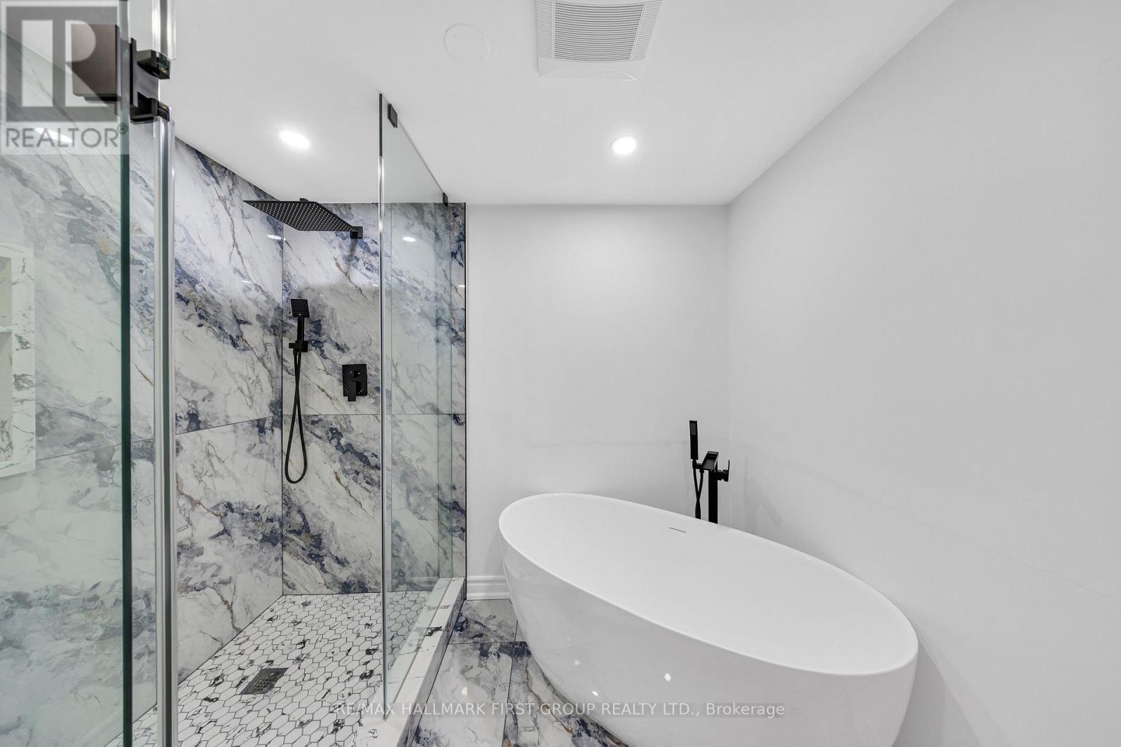 890 Briarwood Drive, Oshawa, Ontario  L1K 2A6 - Photo 14 - E12543954