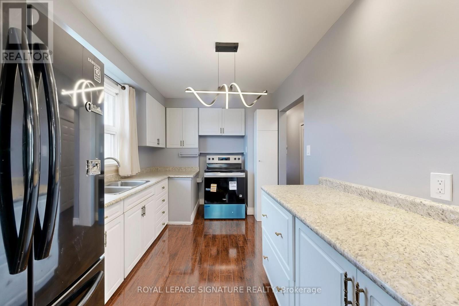 125 Wayne Avenue, Toronto, Ontario  M1R 1Y8 - Photo 16 - E12543988