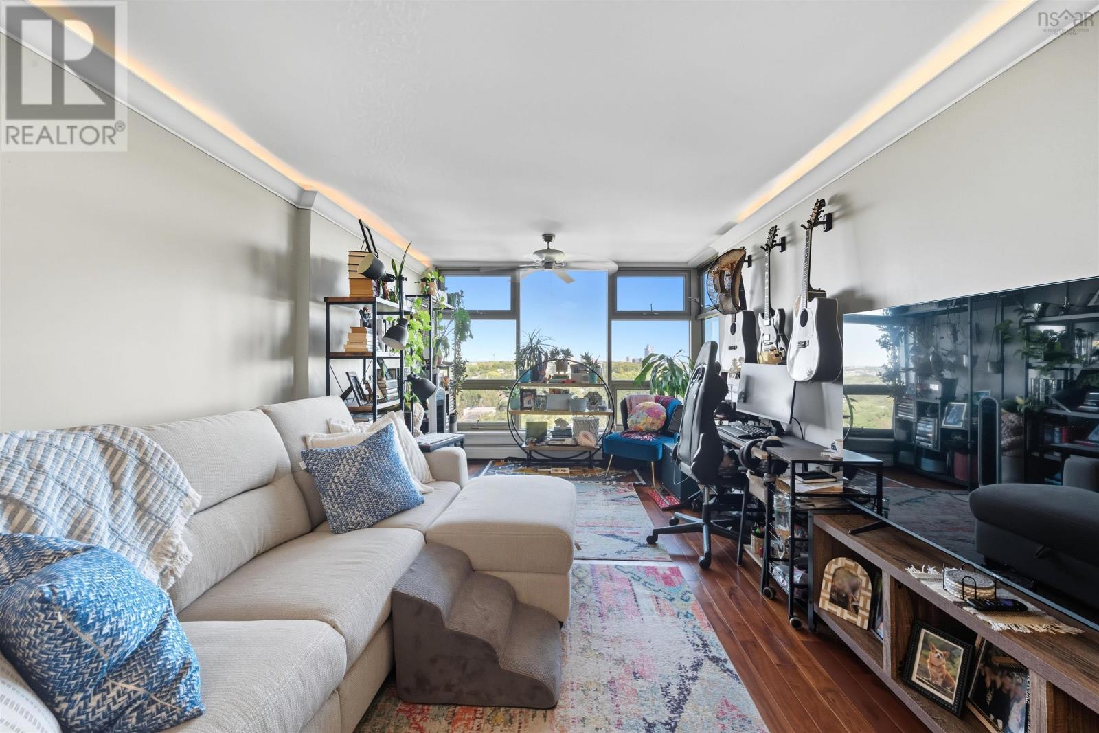 Property at 1601 6369 Coburg Road image 4