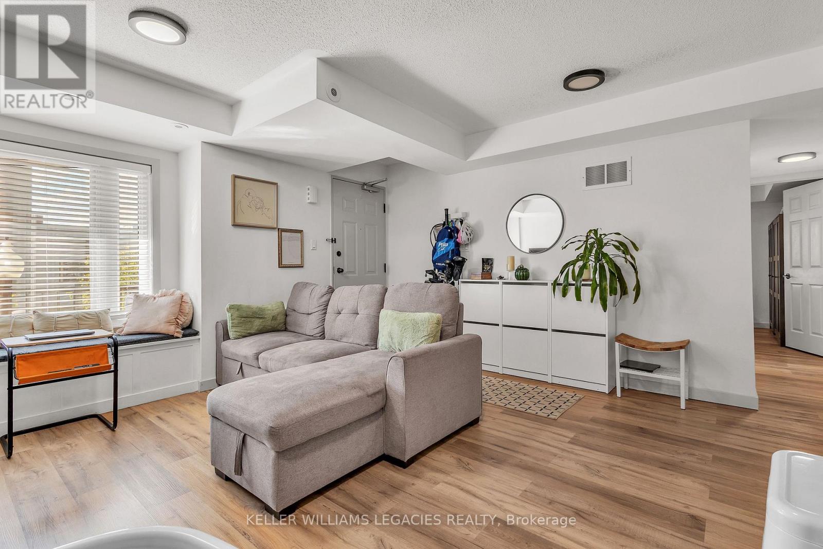 209 - 308 John Street, Markham, Ontario  L3T 0A7 - Photo 3 - N12543970