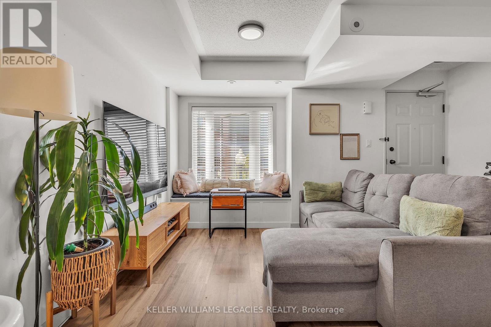 209 - 308 John Street, Markham, Ontario  L3T 0A7 - Photo 4 - N12543970