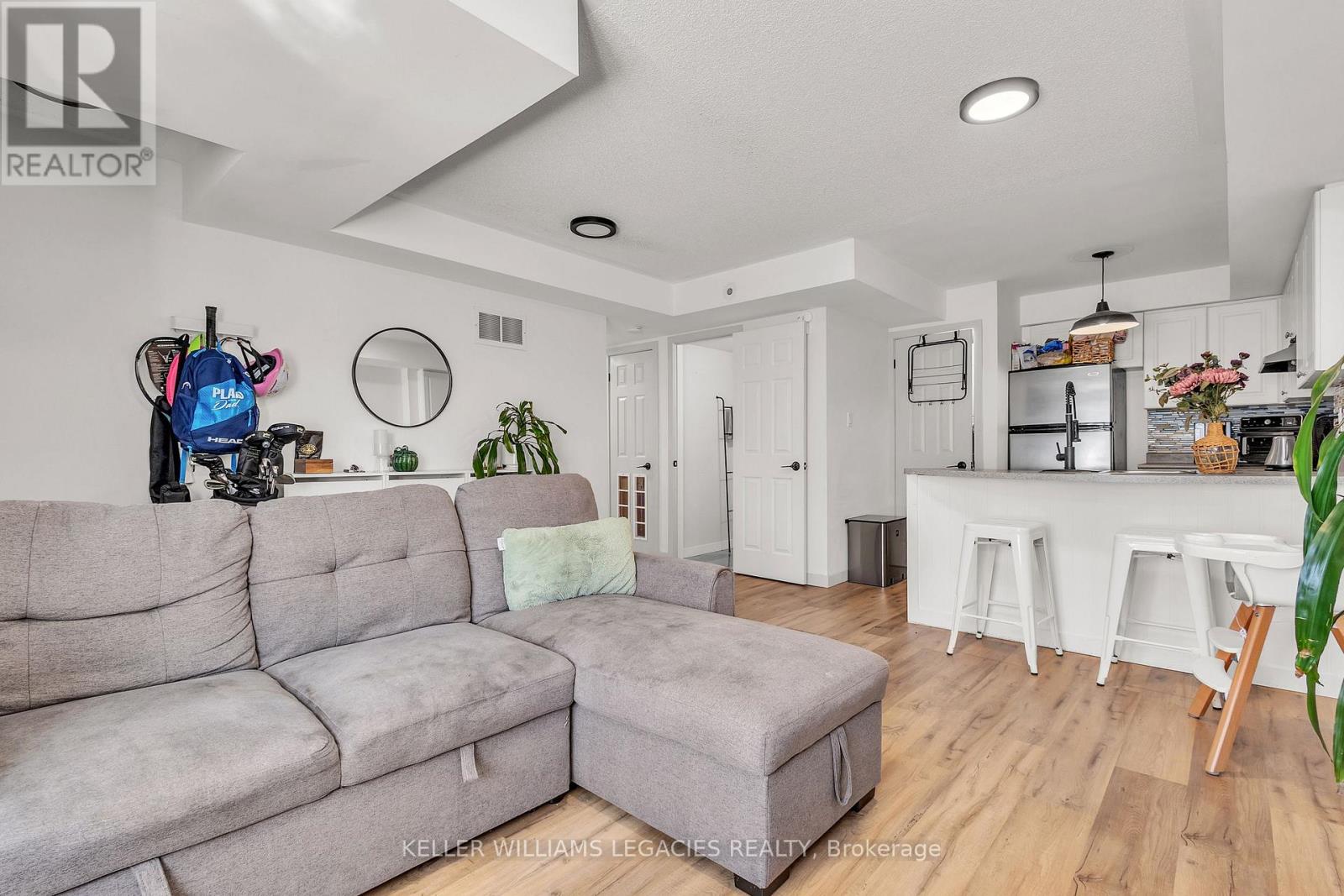 209 - 308 John Street, Markham, Ontario  L3T 0A7 - Photo 6 - N12543970