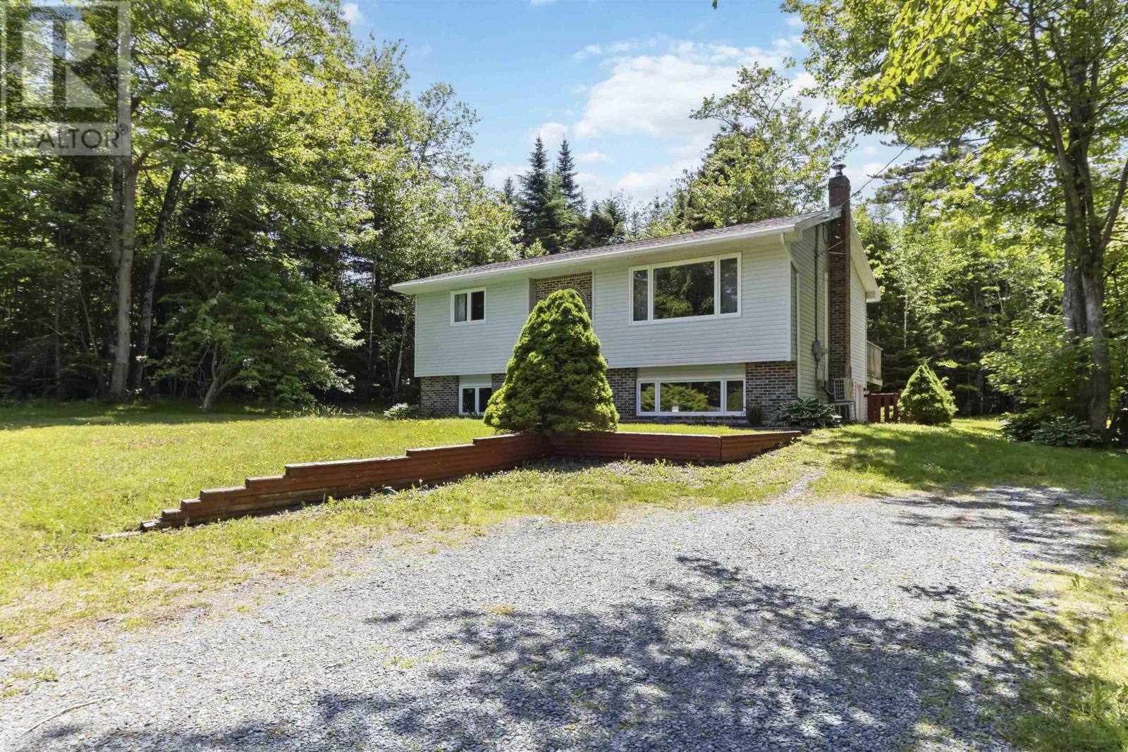 746 Myra Road, Porters Lake, Nova Scotia  B3E 1G5 - Photo 3 - 202524293