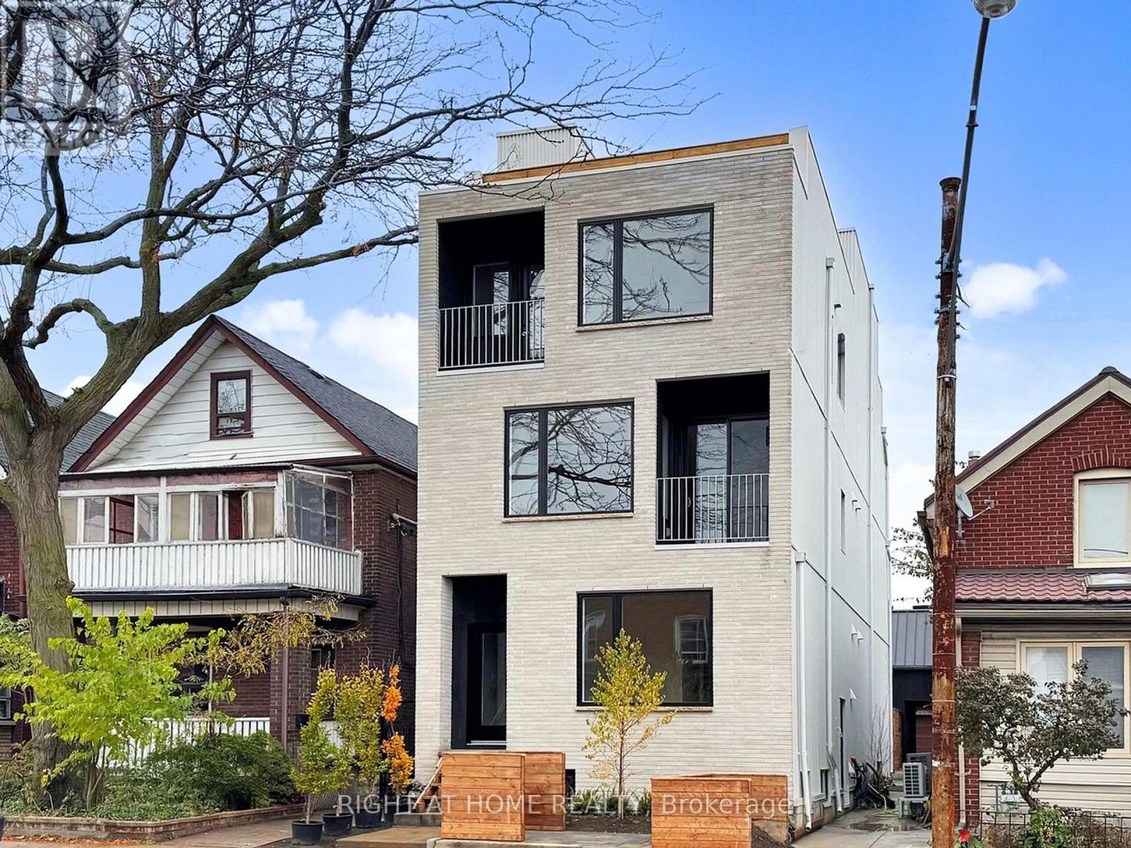 UNIT 1 - 1137 DOVERCOURT ROAD, Toronto, Ontario