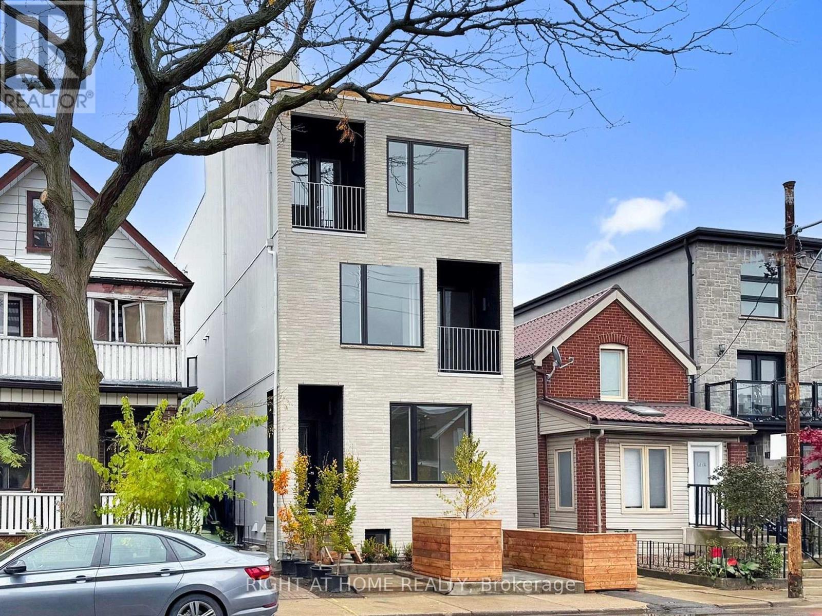 Unit 1 - 1137 Dovercourt Road, Toronto, Ontario  M6H 2Y1 - Photo 2 - W12543940