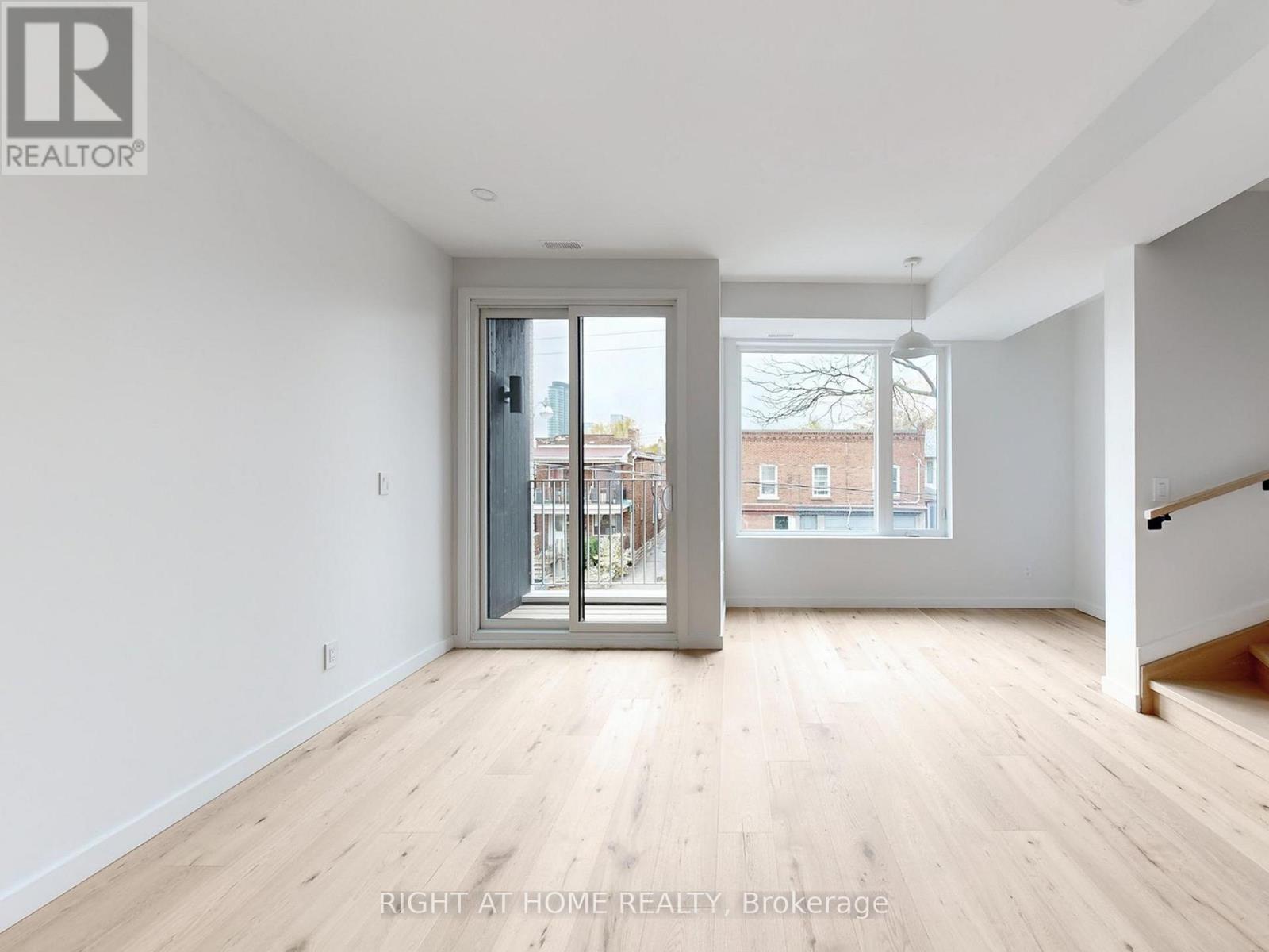 Unit 2 - 1137 Dovercourt Road, Toronto, Ontario  M6H 2Y1 - Photo 12 - W12543942