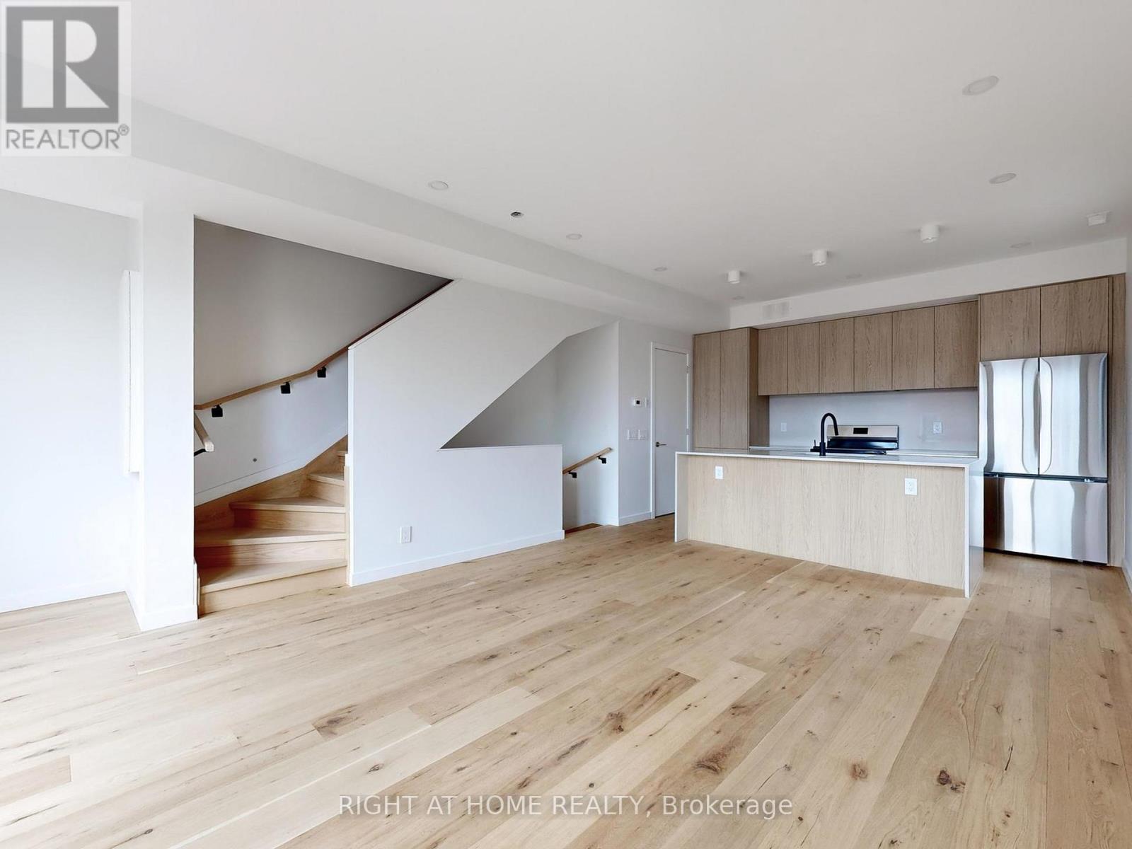 Unit 2 - 1137 Dovercourt Road, Toronto, Ontario  M6H 2Y1 - Photo 5 - W12543942