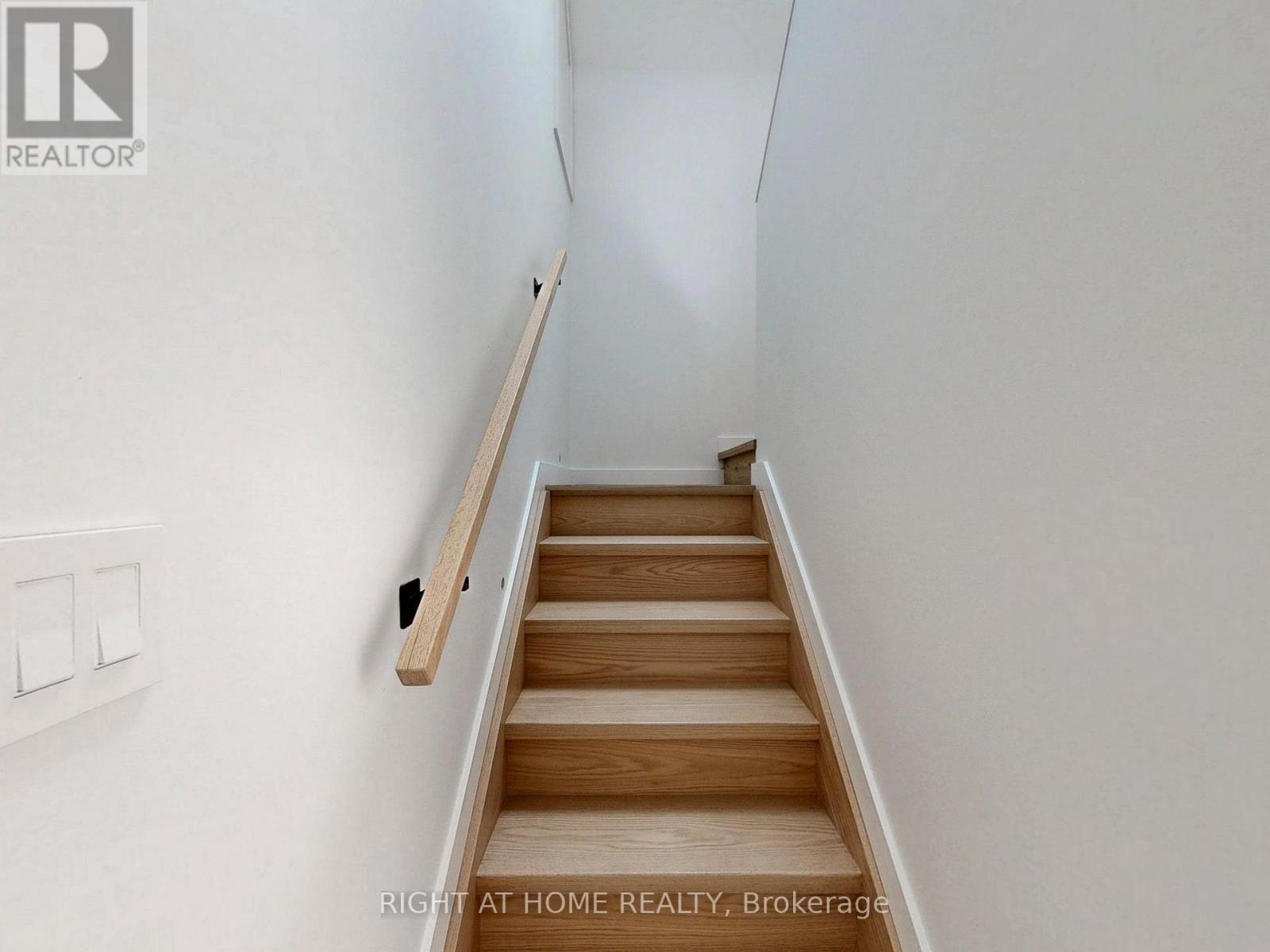 Laneway - 1137 Dovercourt Road, Toronto, Ontario  M6H 2Y1 - Photo 18 - W12543946