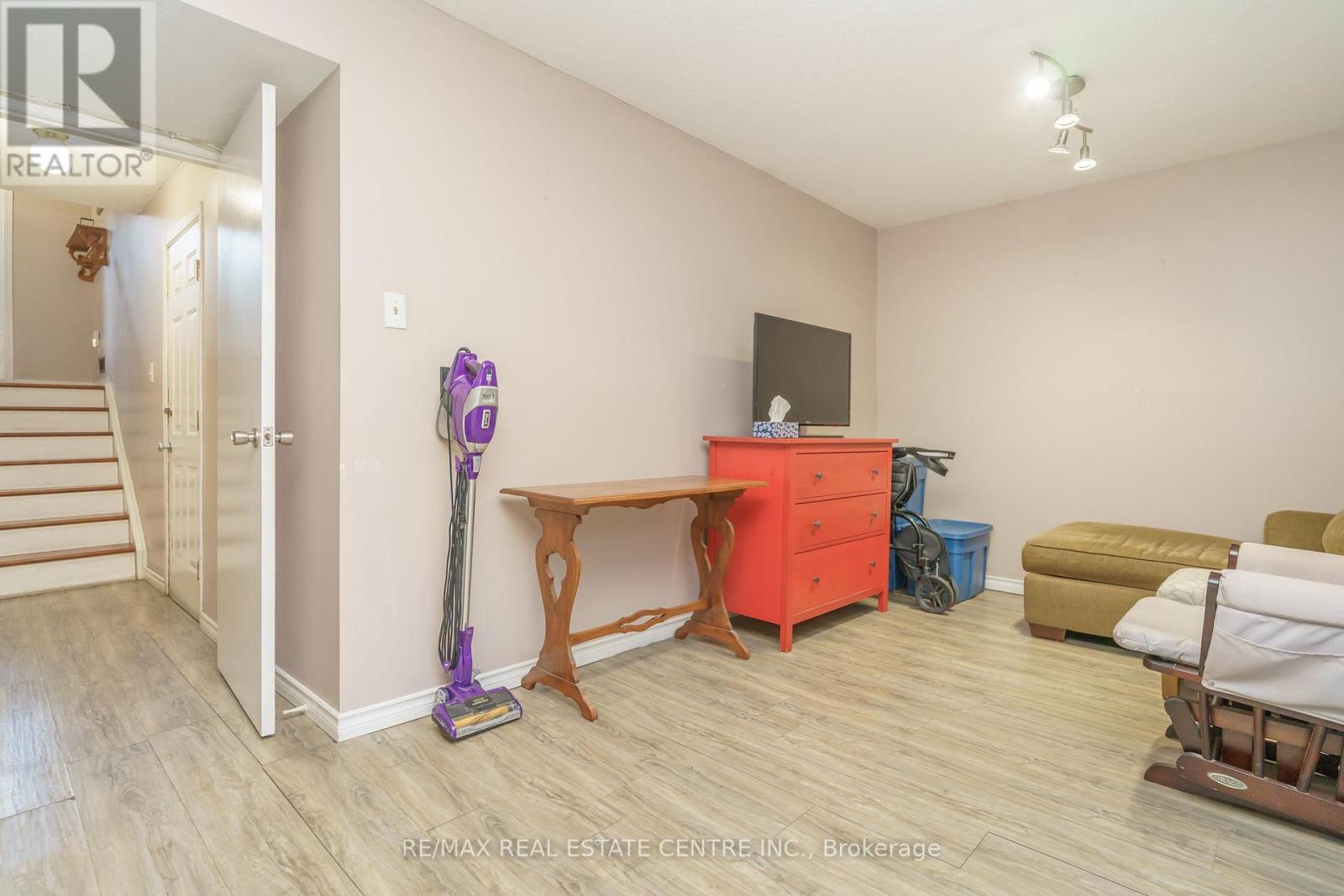 143 - 143 Ashton Crescent, Brampton, Ontario  L6S 3J9 - Photo 27 - W12543972