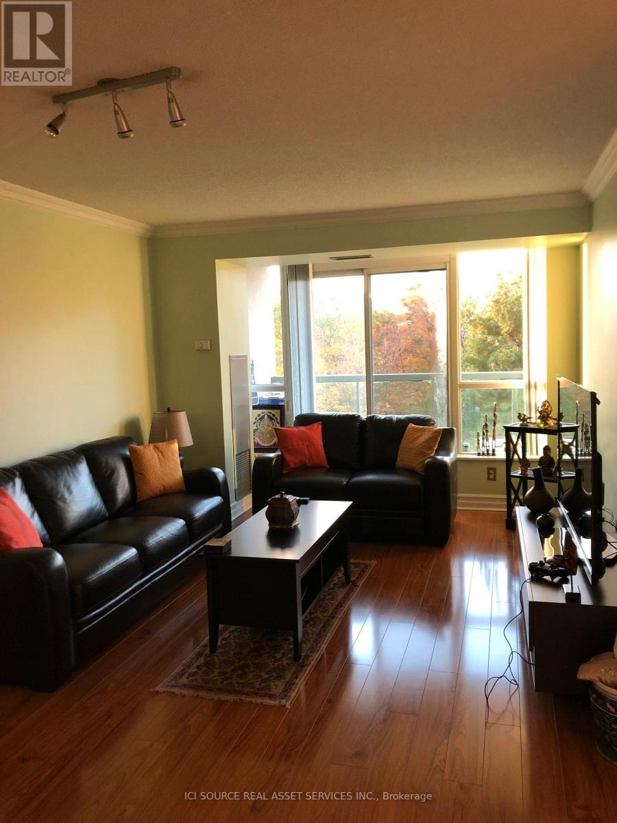 801 - 2585 Erin Centre Boulevard, Mississauga, Ontario  L5M 6Z7 - Photo 3 - W12543984