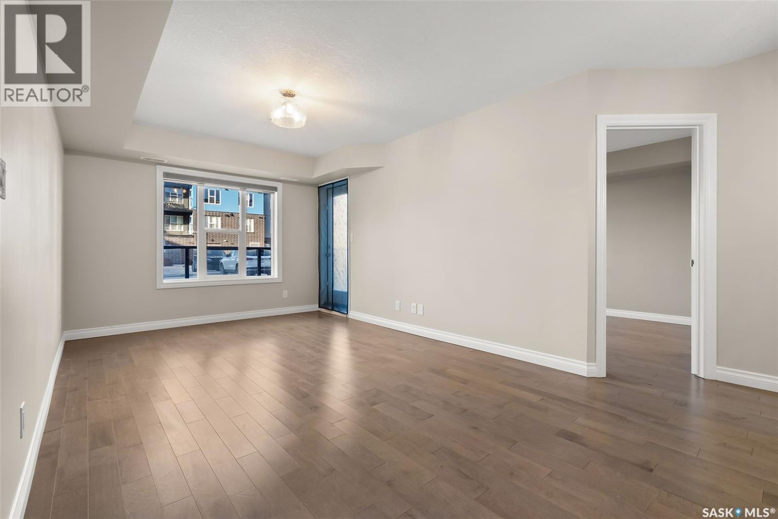 103 5303 Universal Crescent, Regina, Saskatchewan  S4W 0L1 - Photo 4 - SK023806